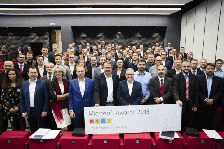 A group posing together at the Microsoft Awards 2018 event in the Czech Republic & Slovakia.